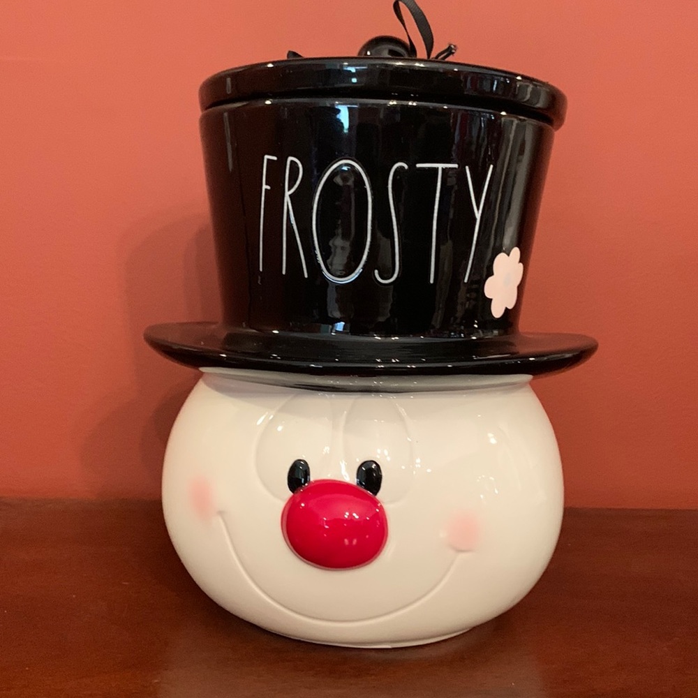 Rae Dunn Frosty the Snowman cookie jar / canister